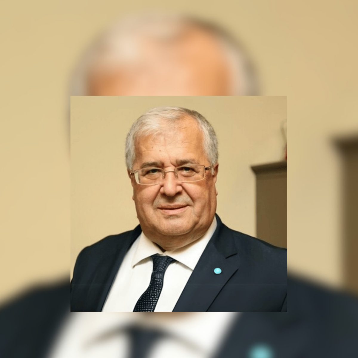 Ekonomiden Sorumlu eski Devlet Bakanı Masum Türker, tüketim sarhoşluğunu giderecek milli yapılar oluşturmayı vurguladı