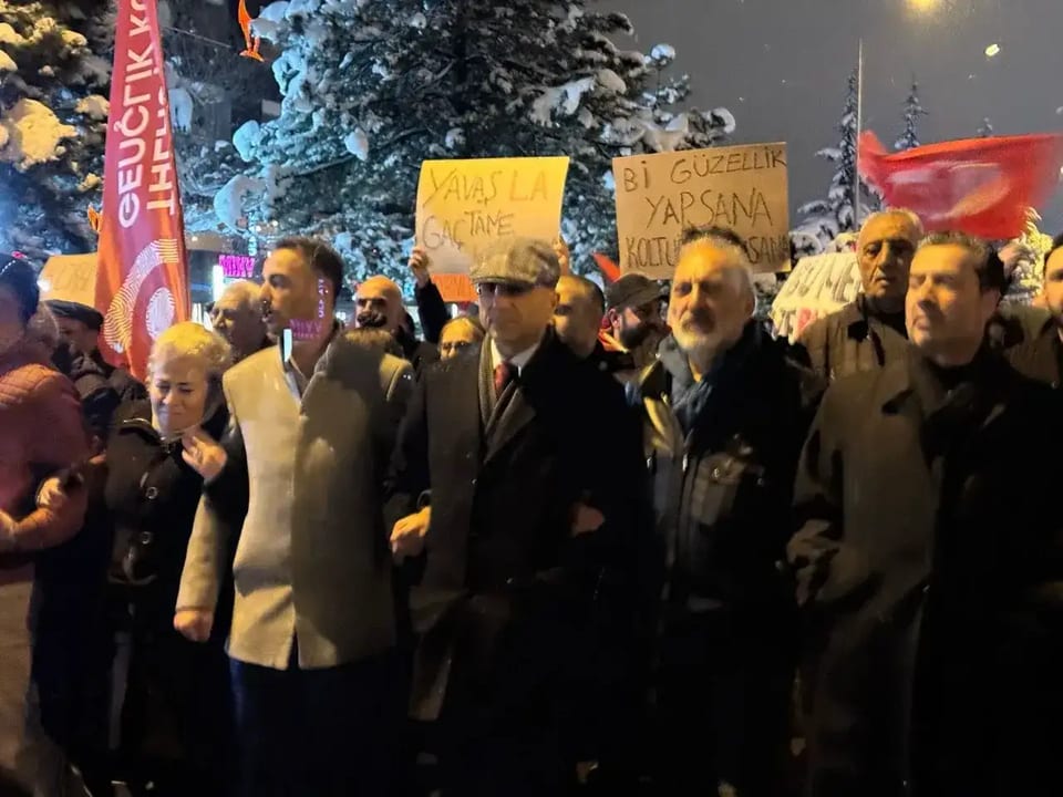 CHP’den Ekrem İmamoğlu’na destek yürüyüşü