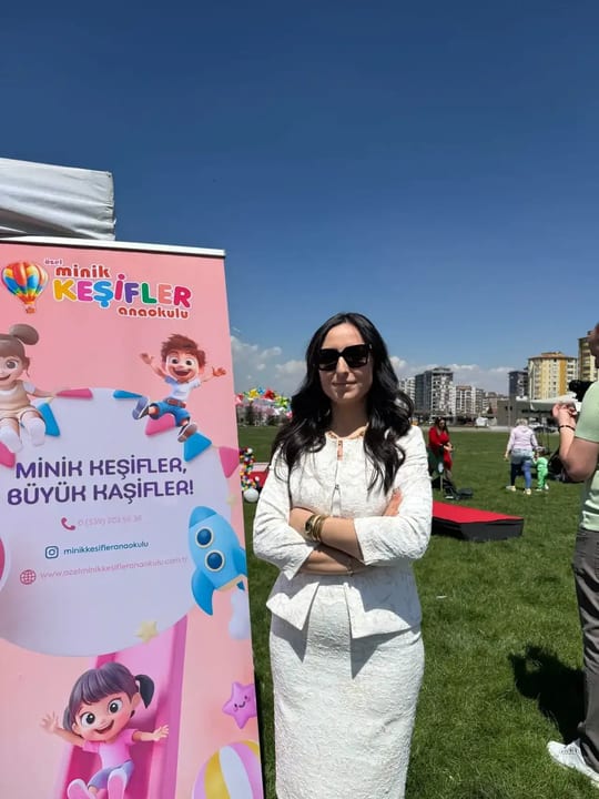 Özel Minik Keşifler Anaokulu öğrencileri geri dönüşüm defilesi gerçekleştirdi
