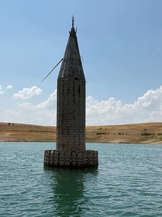 12 metre derinlikteki Mollahacı Mahallesi görüntülenmeye çalışılıyor