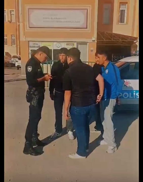 Kayseri polisi’nden okul önü denetimi