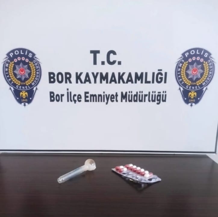 Niğde'de uyuşturucu operasyonlarında yakalanan 4 şüpheliden 1'i tutuklandı