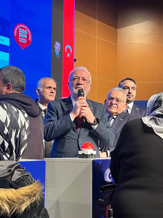 Başkan Altun’dan Elitaş’a: “Yalanlarınız ülkemize ve milletimize zarar veriyor”