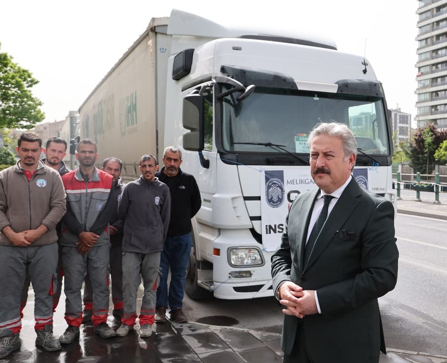Melikgazi Belediyesi’nin yardım tırı Gazze’ye doğru yola çıktı