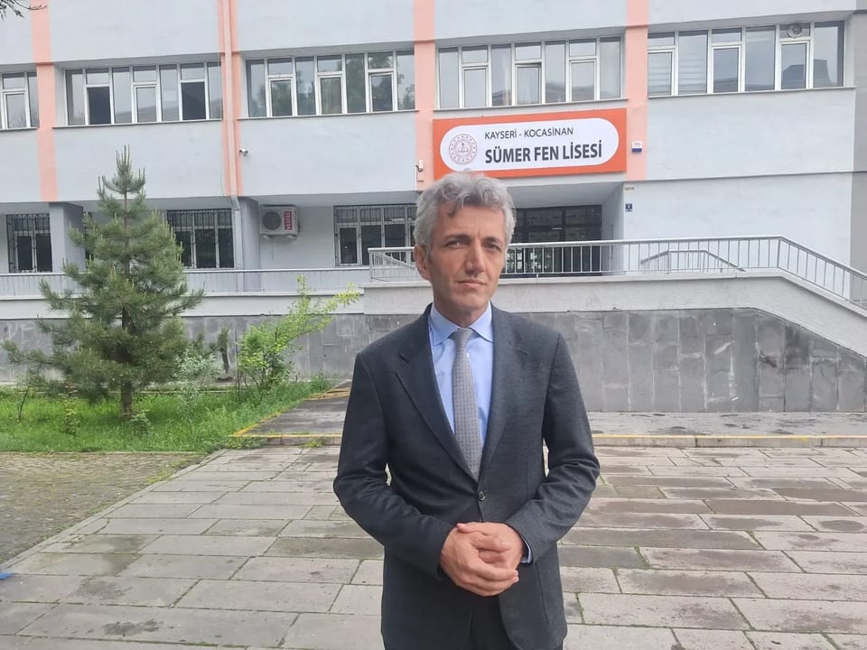 Müdür Özkara, “Çocuklarımızın akademik başarıların yanında, psikolojik destekli olarak yetişmelerini önemsiyoruz”