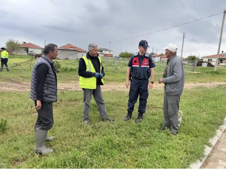 Kırşehir'de jandarma ekipleri sahte para ve dolandırıcılık uyarısında bulundu