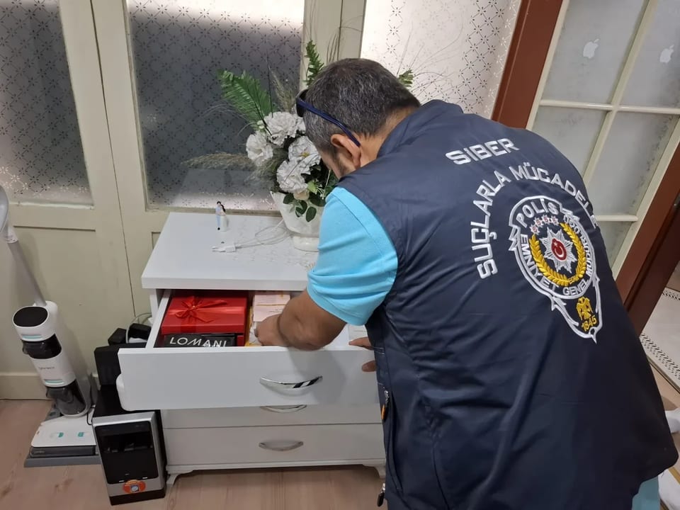 Nevşehir merkezli 28 ilde düzenlenen "yasa dışı bahis" operasyonunda 77 şüpheli yakalandı