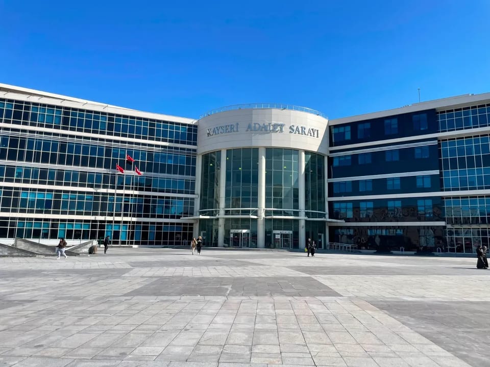 Trafikte tartışma sonucu 1 kişinin öldüğü olayın sanığına 10 yıl hapis