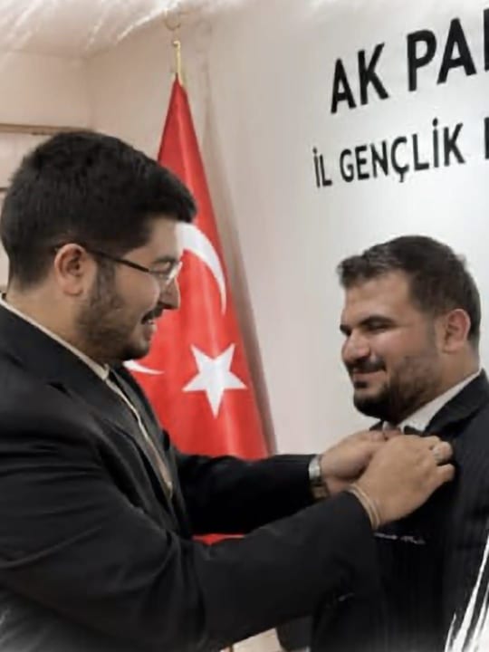 Yeniden Refah Partisi’nden istifa eden iki isim AK Parti'ye geçti