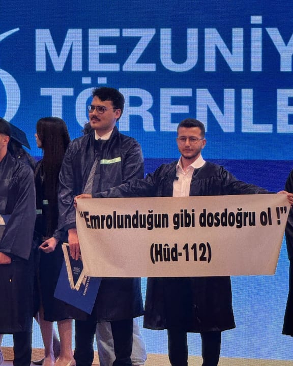 Başkan Arıkan’dan Yeditepe’deki pankart olayına tepki: “Sansürcü zihniyet kabul edilemez”