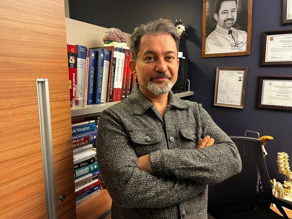 Doç. Dr. Cüneyt Göçmez Kimdir? Kayseri Beyin ve Sinir Cerrahisi Uzmanı’nın Hayatı ve Kariyeri