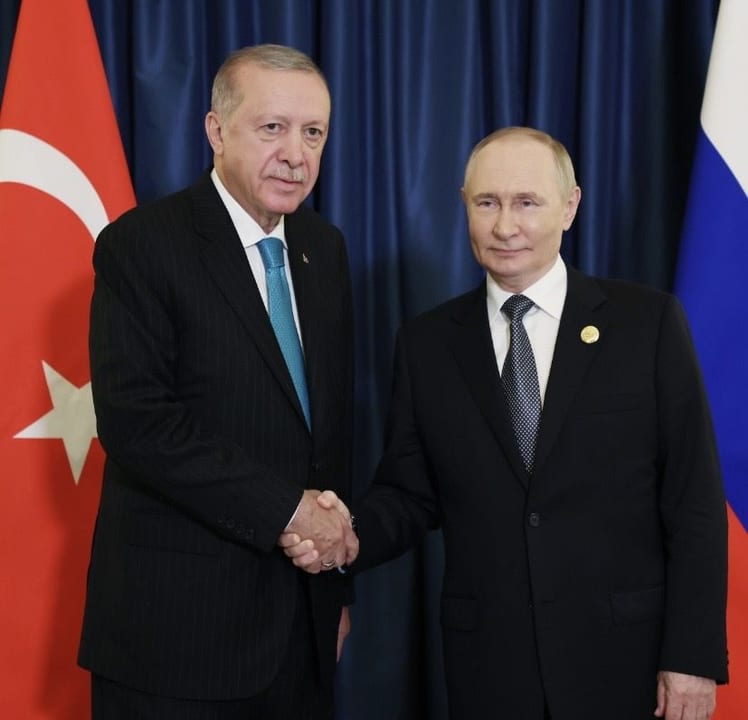 Erdoğan ve Putin Bişkek’te Masaya Oturuyor!