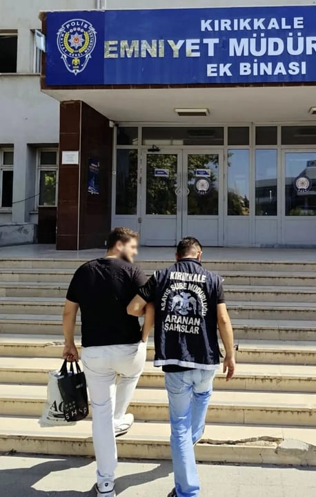 Kırıkkale'de 2 firari hükümlü yakalandı