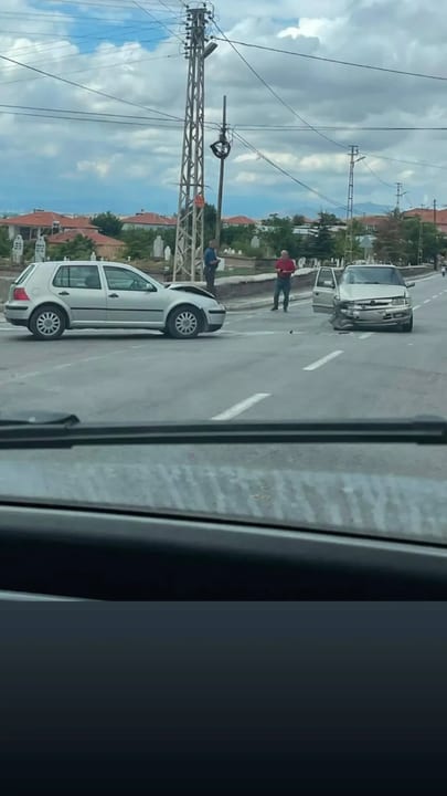 Boyacı yolunda maddi hasarlı trafik kazası