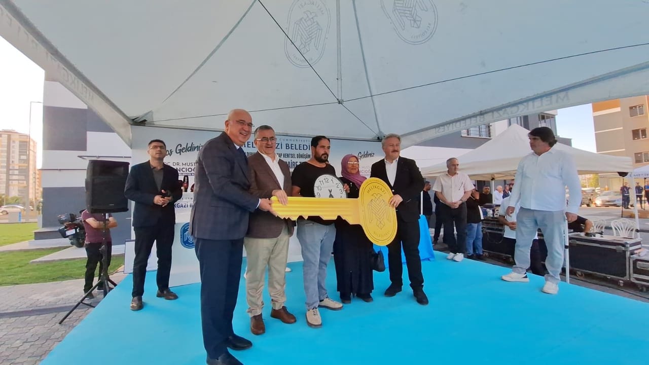 Esenyurt'ta bıçaklı kavga