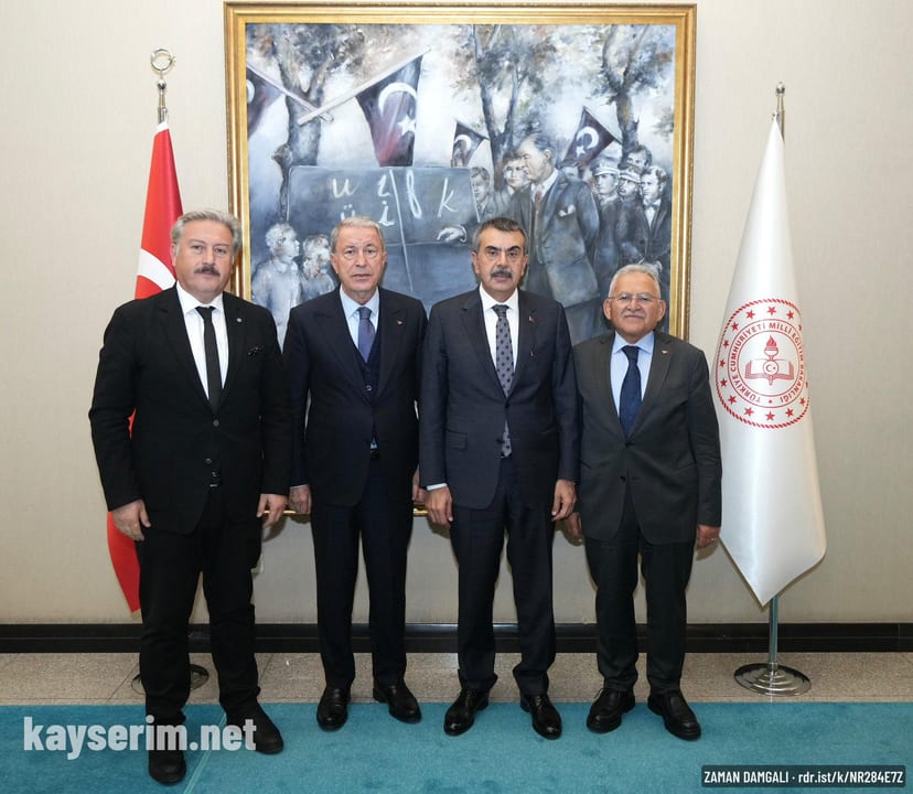 Bakan Tekin, Kayseri Havacılık Lisesi hakkında bilgilendirildi
