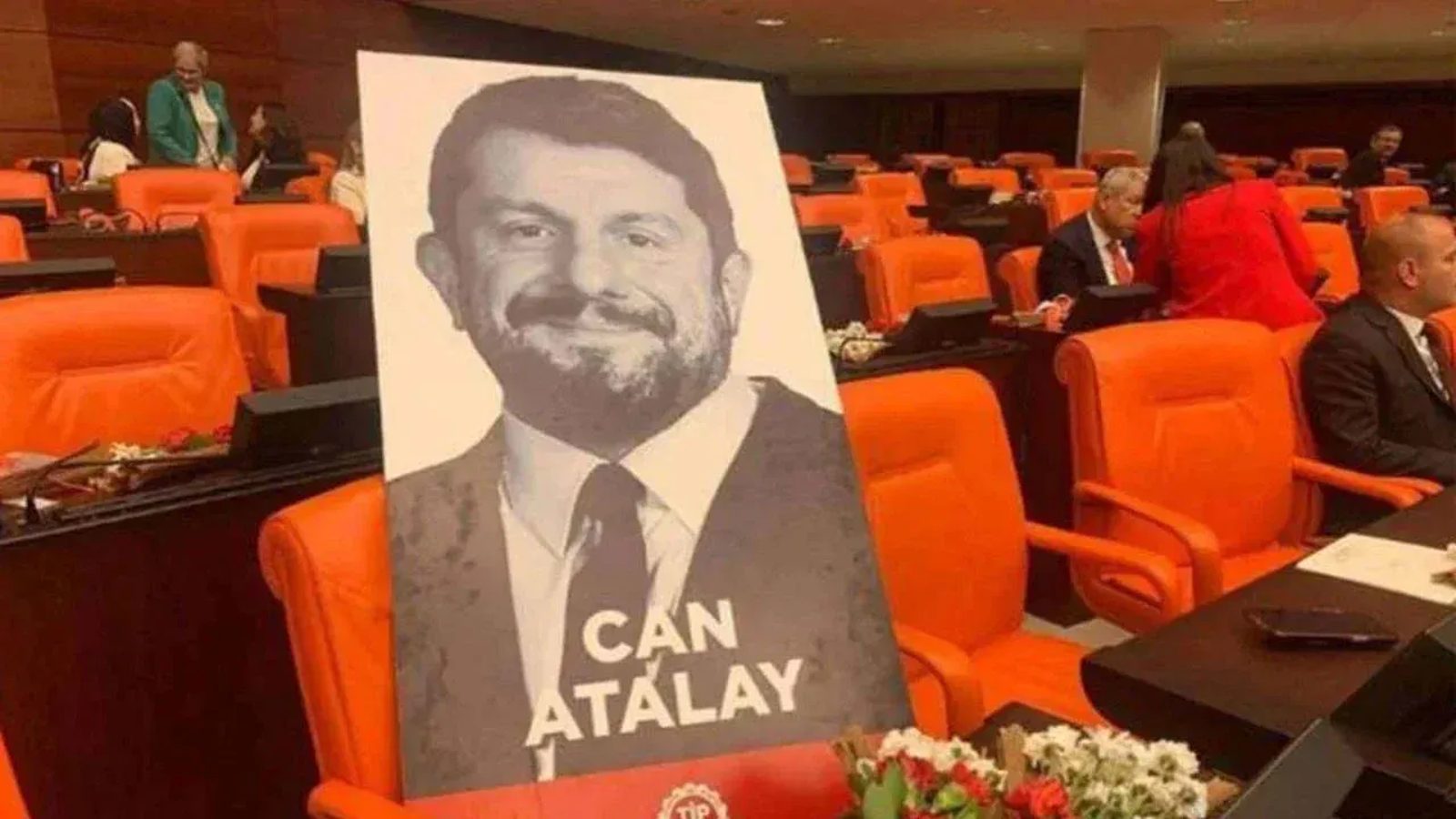 TBMM'de yumruklar konuştu