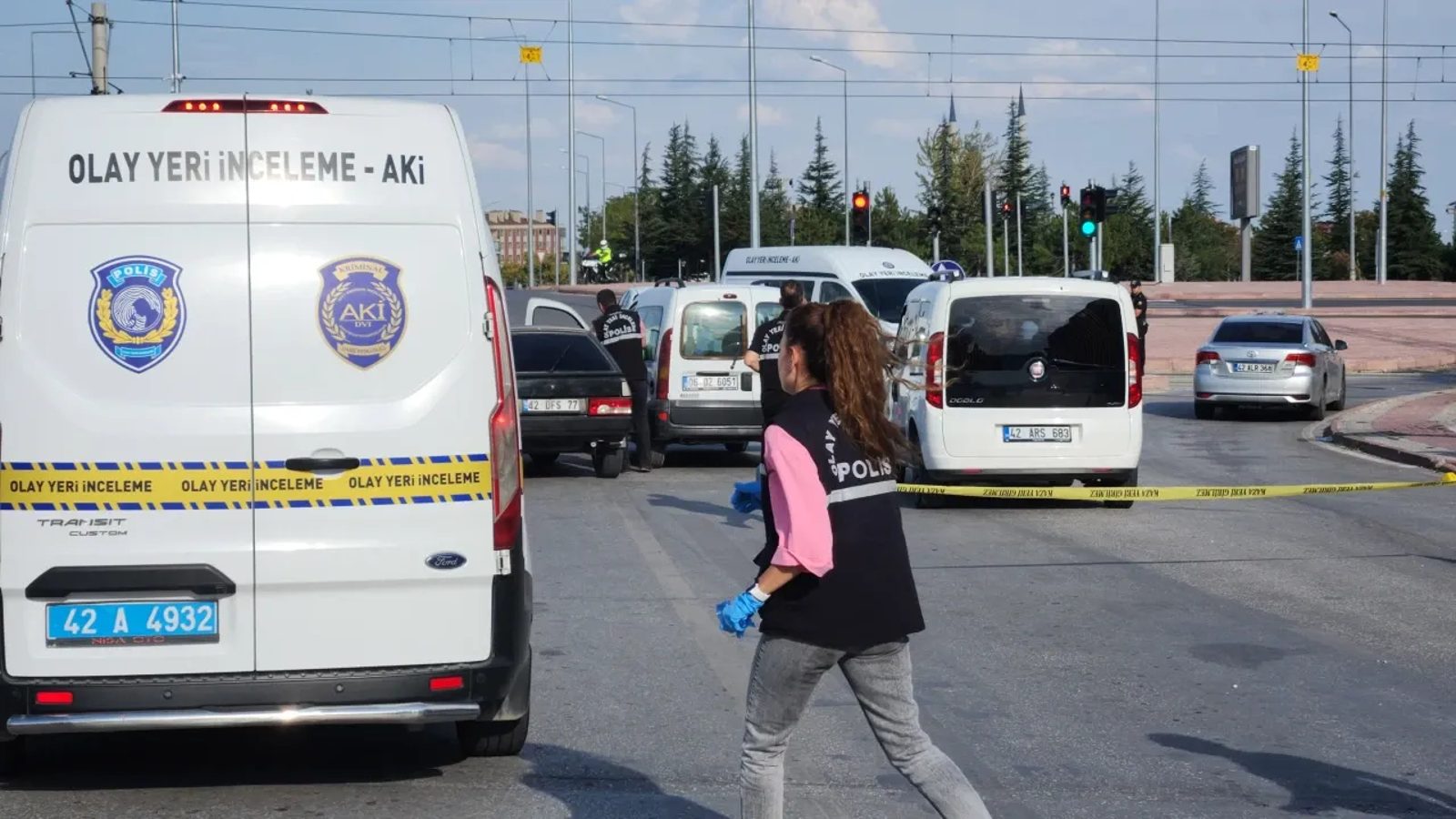 Kargo Aracını Çalıp Kaçarken Polisleri Yaraladı