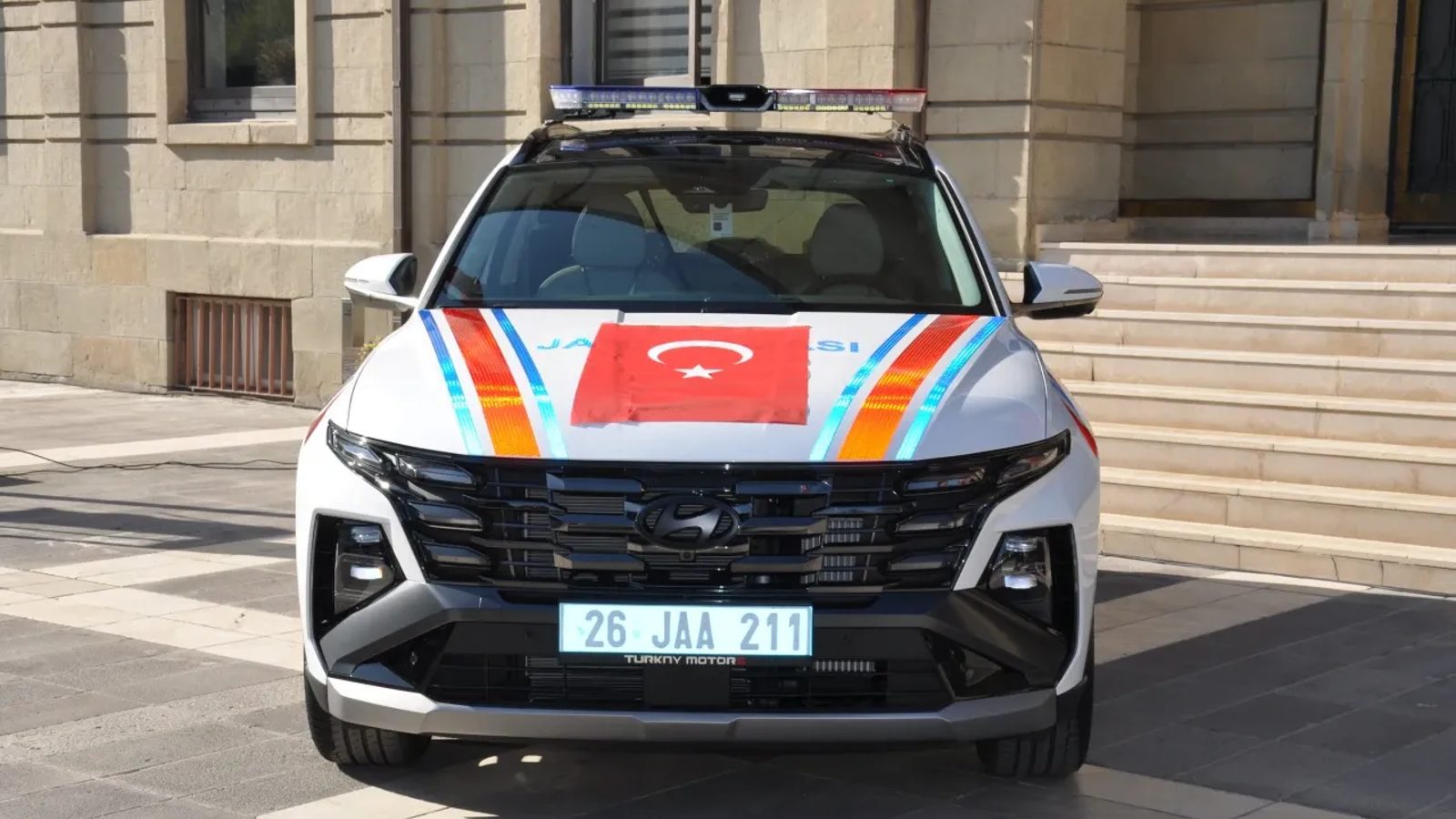 Eskişehir'de emniyet ve jandarma teşkilatına 88 araç tahsis edildi