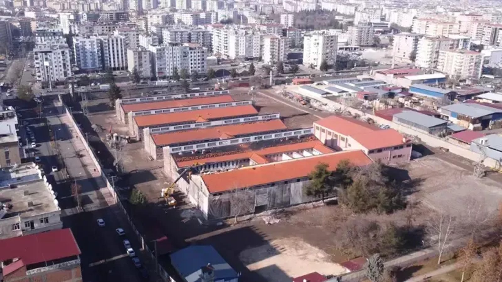 12 Eylül darbesi sonrası askeri cezaevi olarak kullanılan Diyarbakır E Tipi Cezaevi'nin 'Anı ve Etnografya Müzesi' olması kararının ardından başlatılan çalışmalarda, ilk etabın yüzde 67’si tamamlandı.