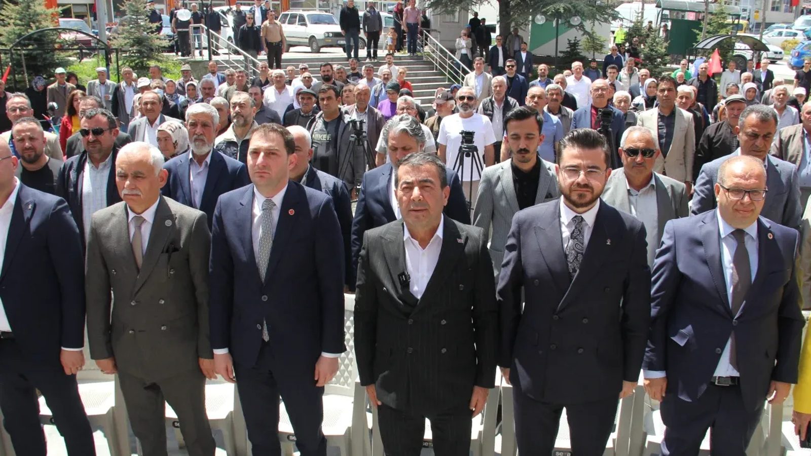 Gurbetçilerden Kayseri'deki engellilere 50 akülü araç ve 70 tekerlekli sandalye desteği