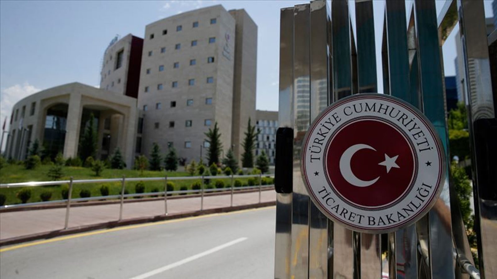 Ticaret Bakanlığı İsrail ile ticaretin devam ettiği iddialarını yalanladı: