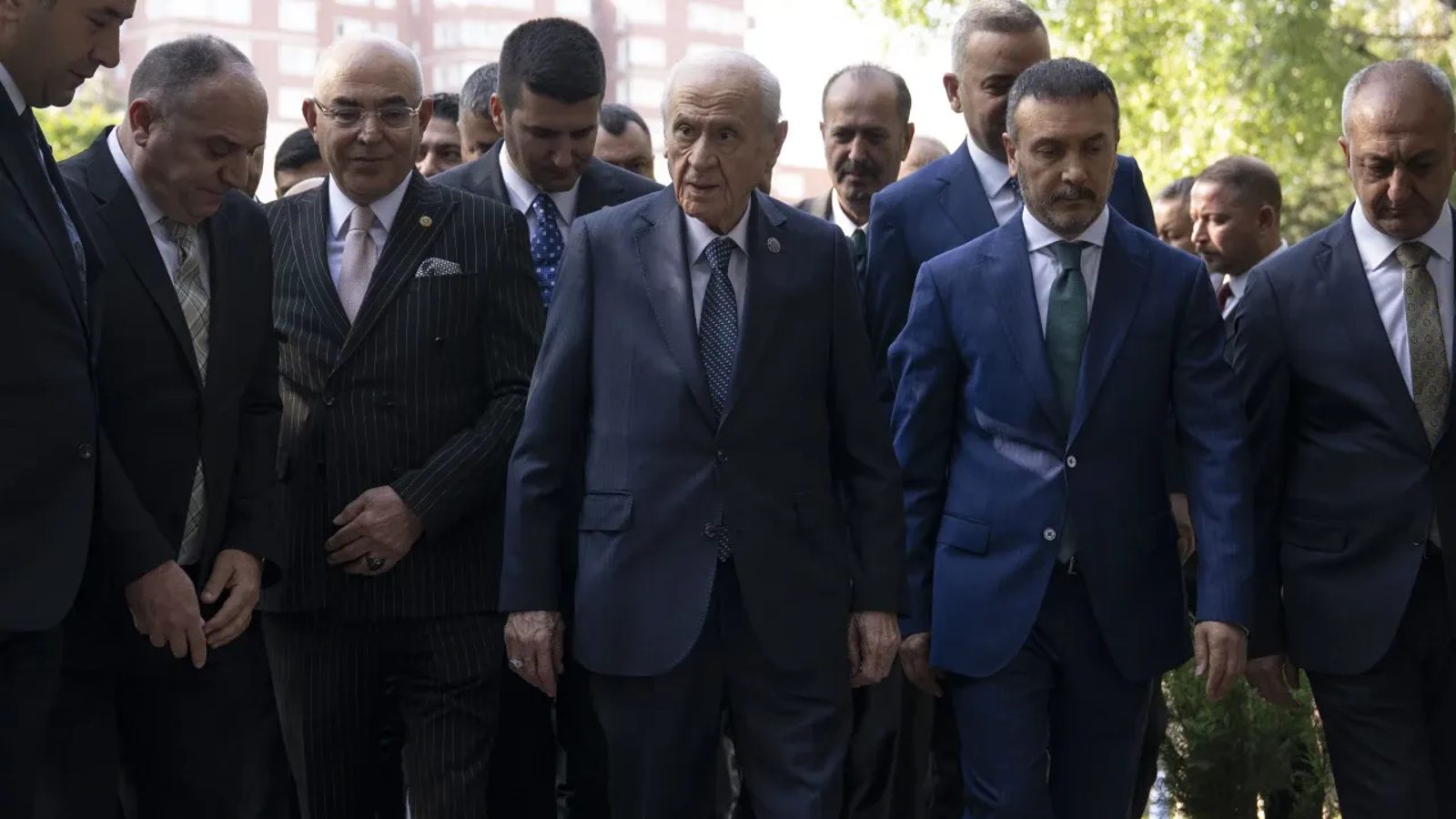 MHP Genel Başkanı Bahçeli, Alparslan Türkeş’in kabrini ziyaret etti