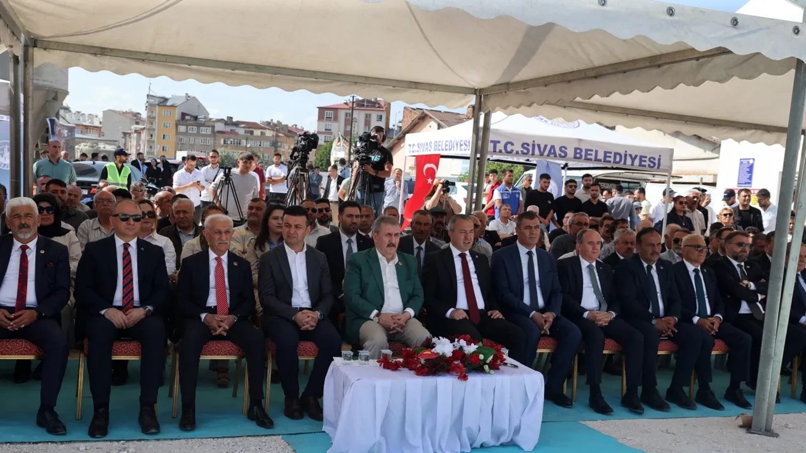 BBP Genel Başkanı Destici'den, İsrail'e tepki: