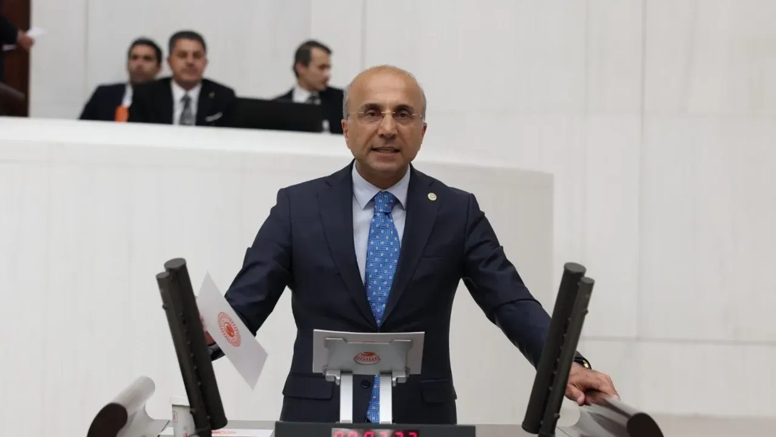 Erdoğan’ın 10 depo açıklamasına Genç’ten yanıt: “Depo doluyor ama mutfak boş”