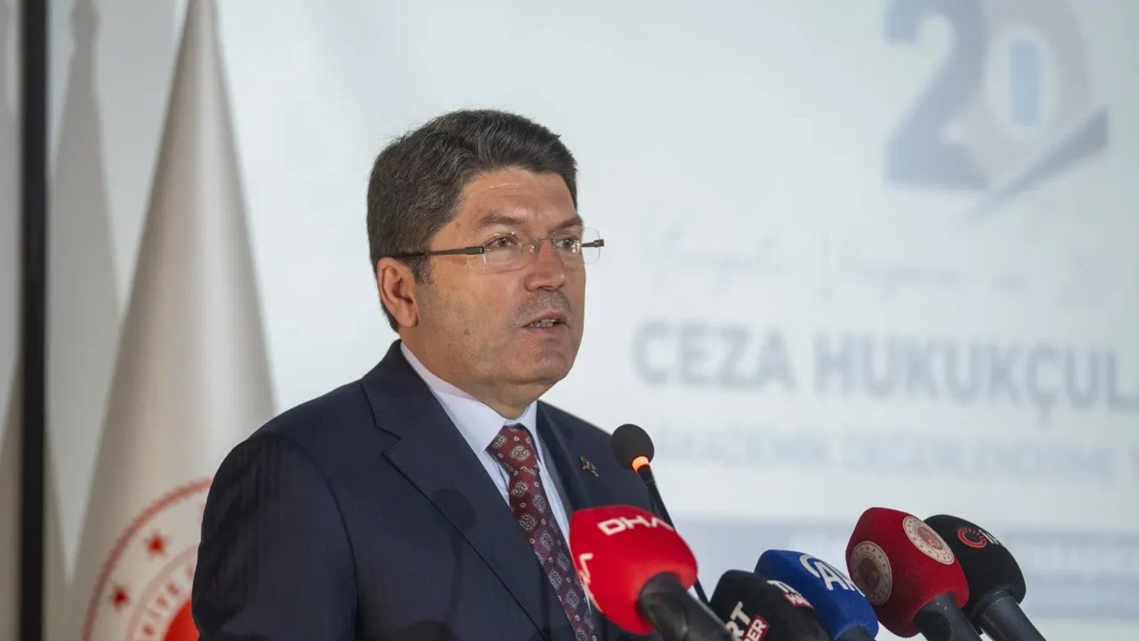 Adalet Bakanı Tunç, Denetimli Serbestlik Sistemi Değerlendirme Toplantısı'nda konuştu: