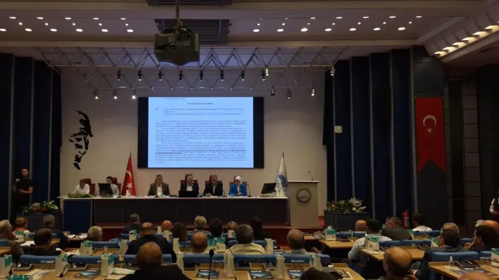 Büyükşehir Belediyesi'nden Sivas'a kamyonet hibesi
