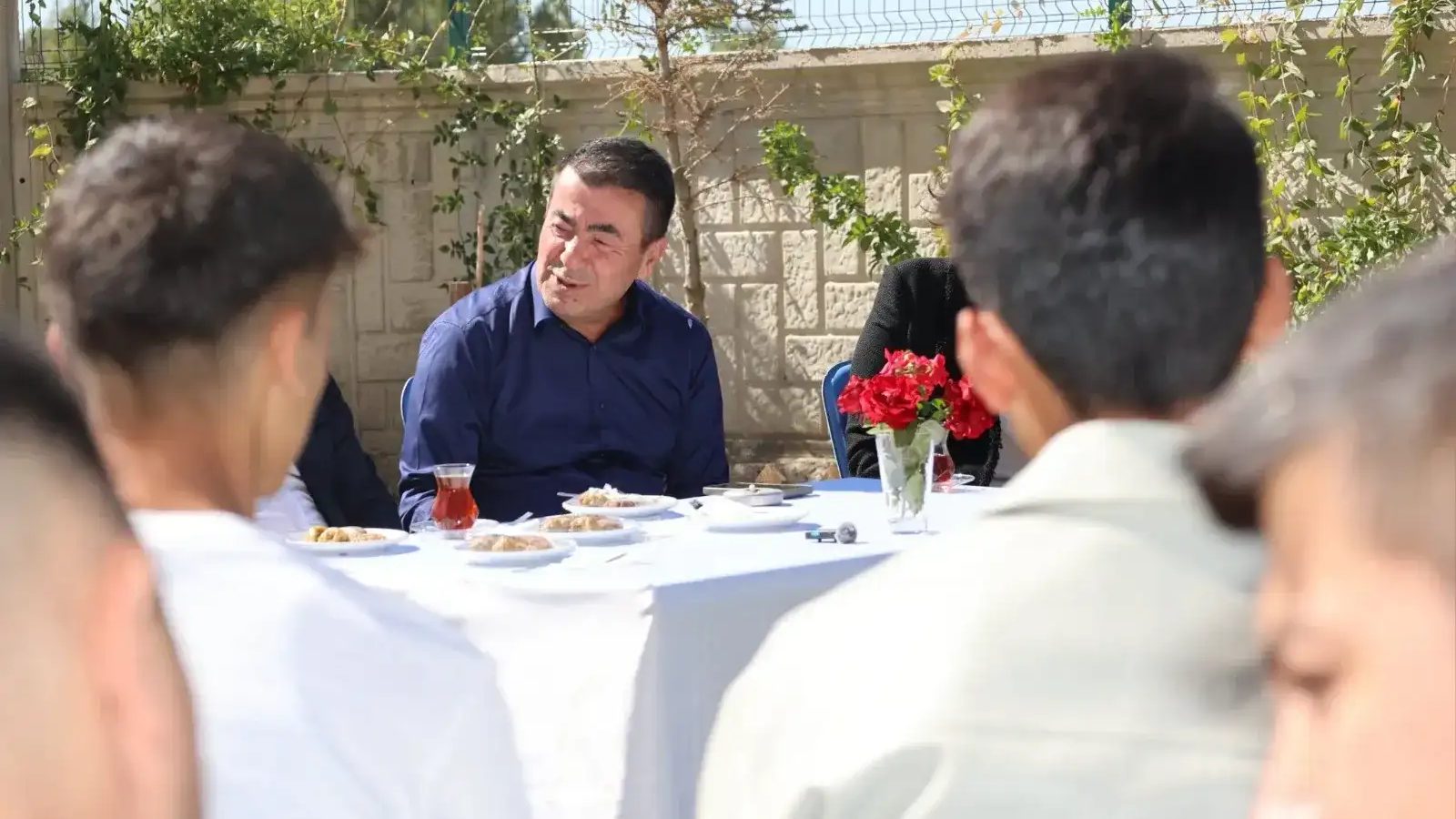 Başkan Metin, “Gençlerimizin her zaman yanlarında olmaya gayret göstereceğiz”