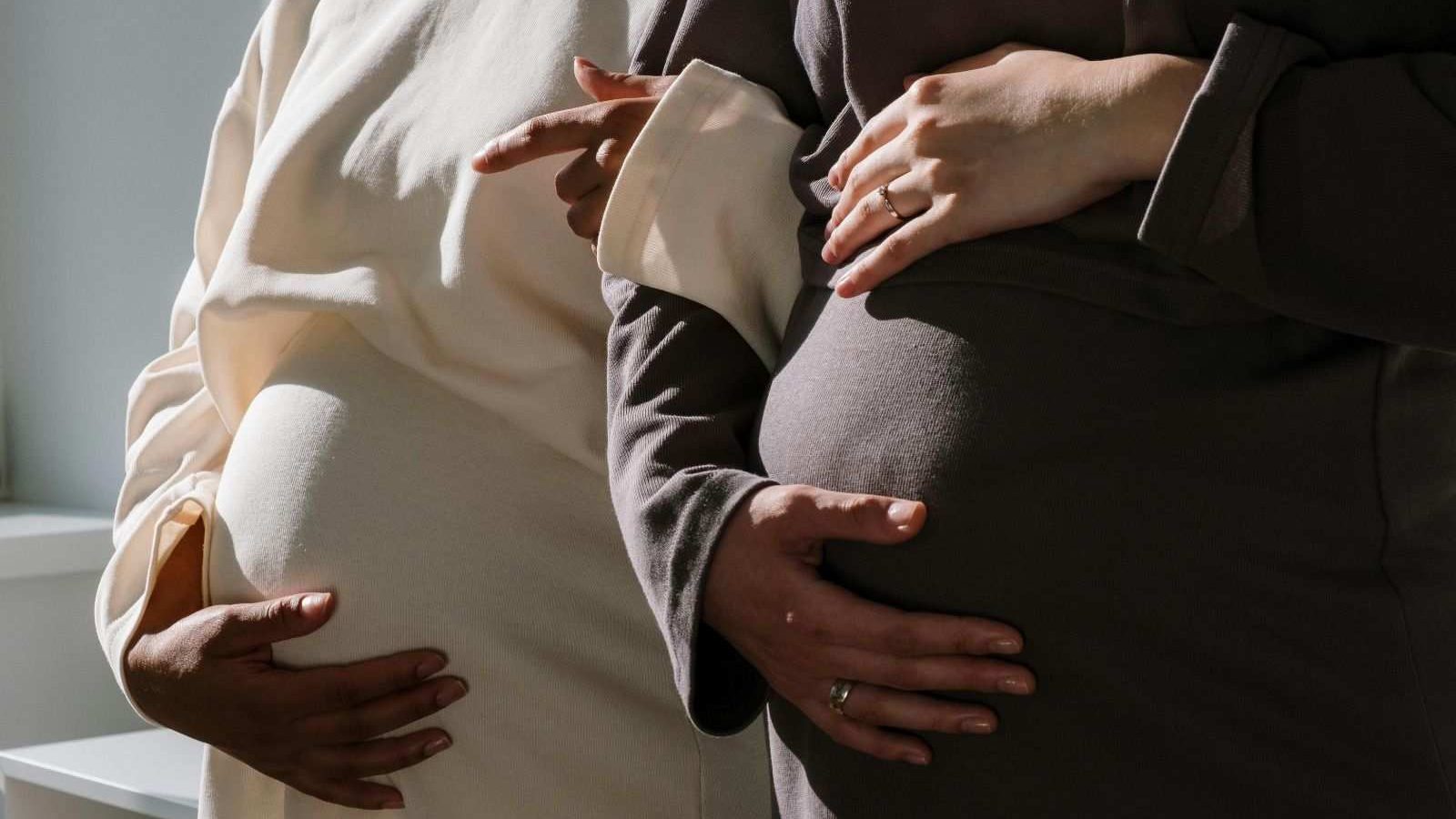 Normal doğumda anne ve bebek arasındaki duygusal bağ daha kısa sürede kurulur
