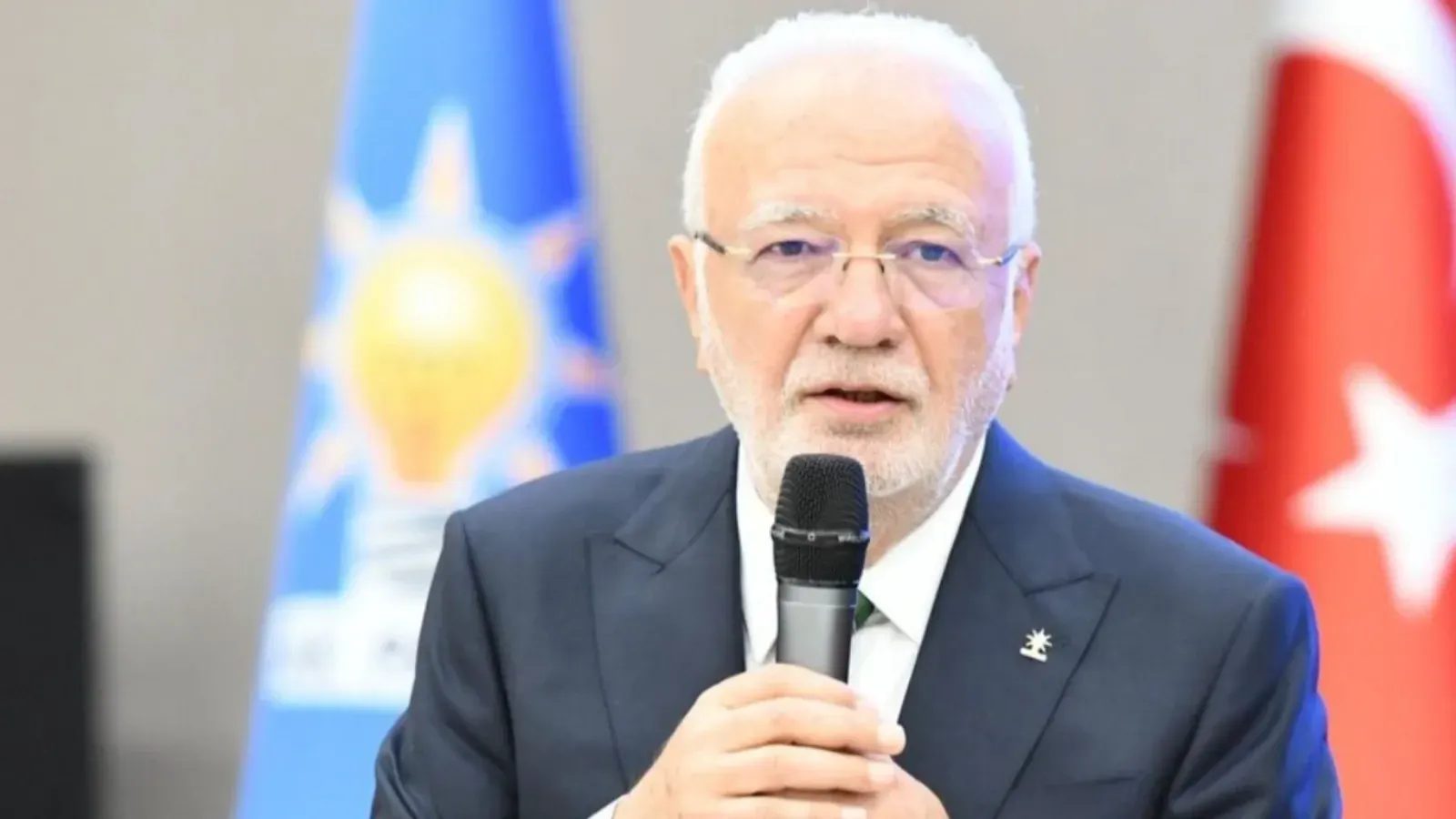 Mustafa Elitaş: “İsrail'in saldırısı, insanlığın ortak değerlerine yönelmiş bir terör eylemidir”