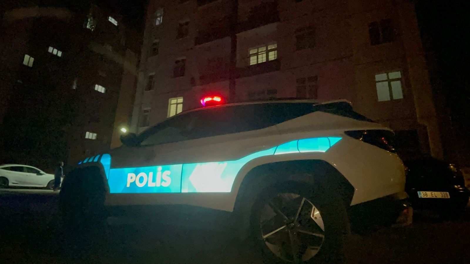 Yaşlı kadın evinde ölü bulundu