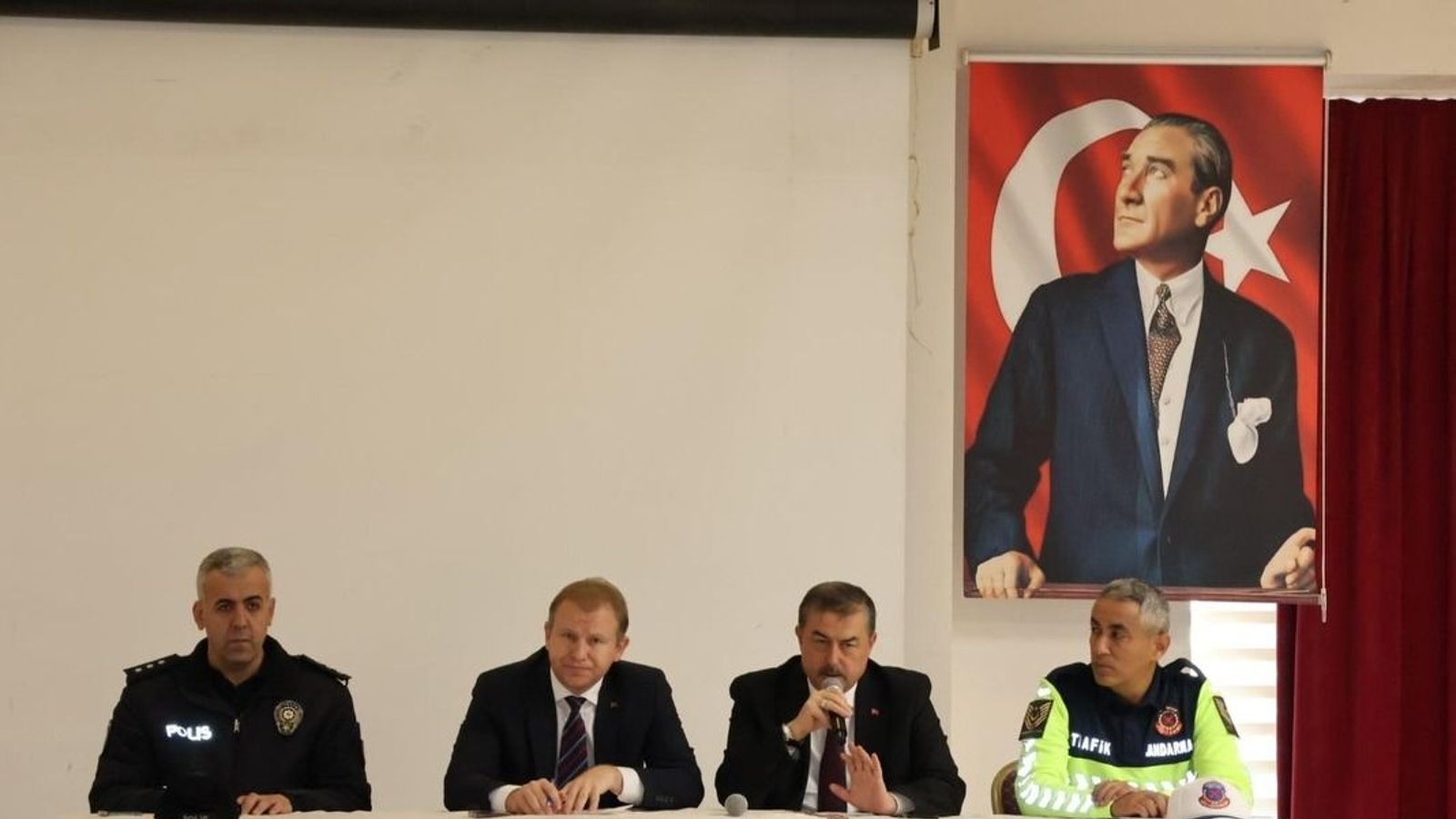 Yeşilhisar’da kış tedbirleri toplantısı gerçekleştirildi