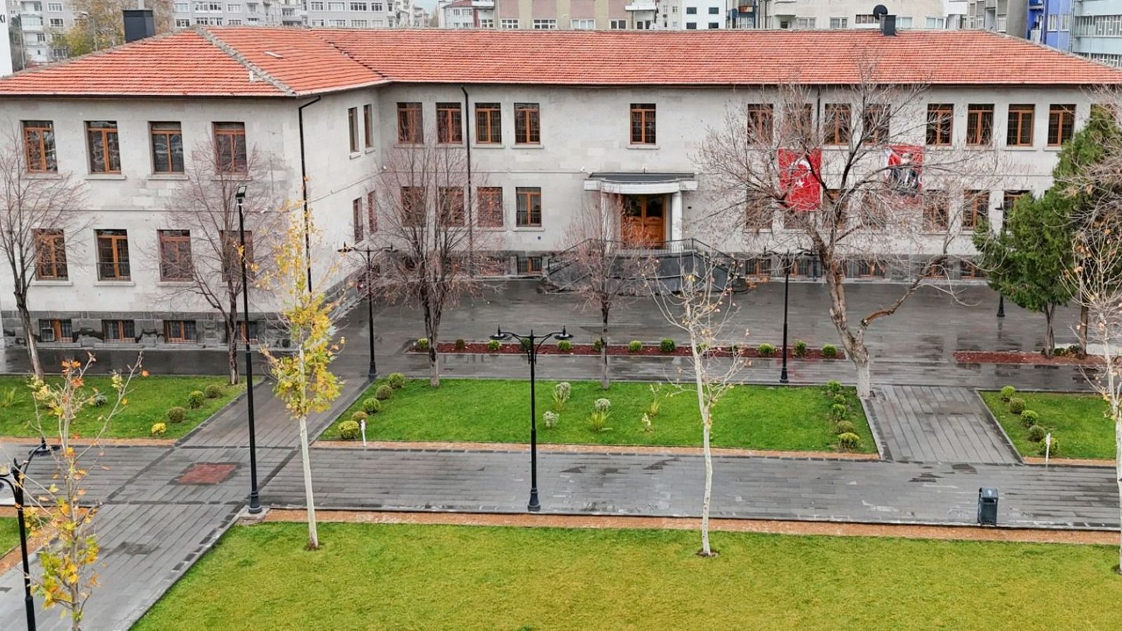 Nazmi Toker Okulu “Sanat Melikgazi” olarak hizmete hazırlanıyor