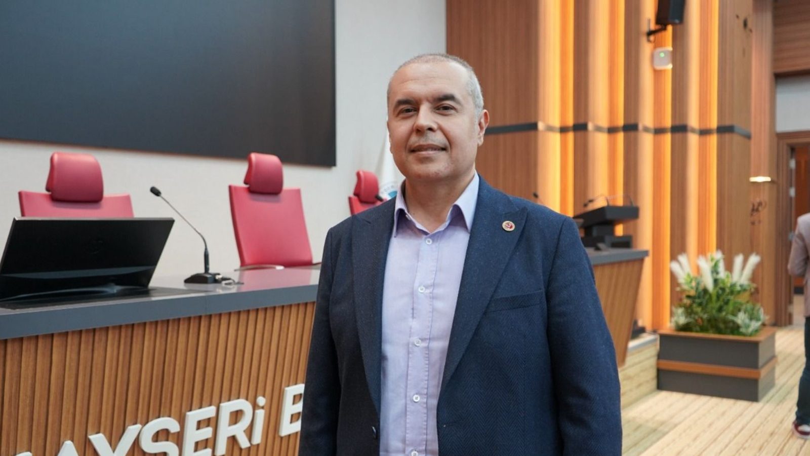 CHP’li Özer: “Belediye şirket zararlarını Kayseri halkı ödemeye mahkum”