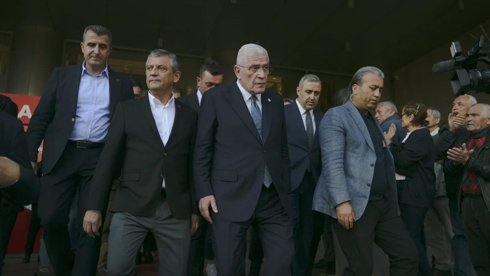 İYİ Parti Genel Başkanı Dervişoğlu ve Özgür Özel ortak basın toplantısı düzenledi