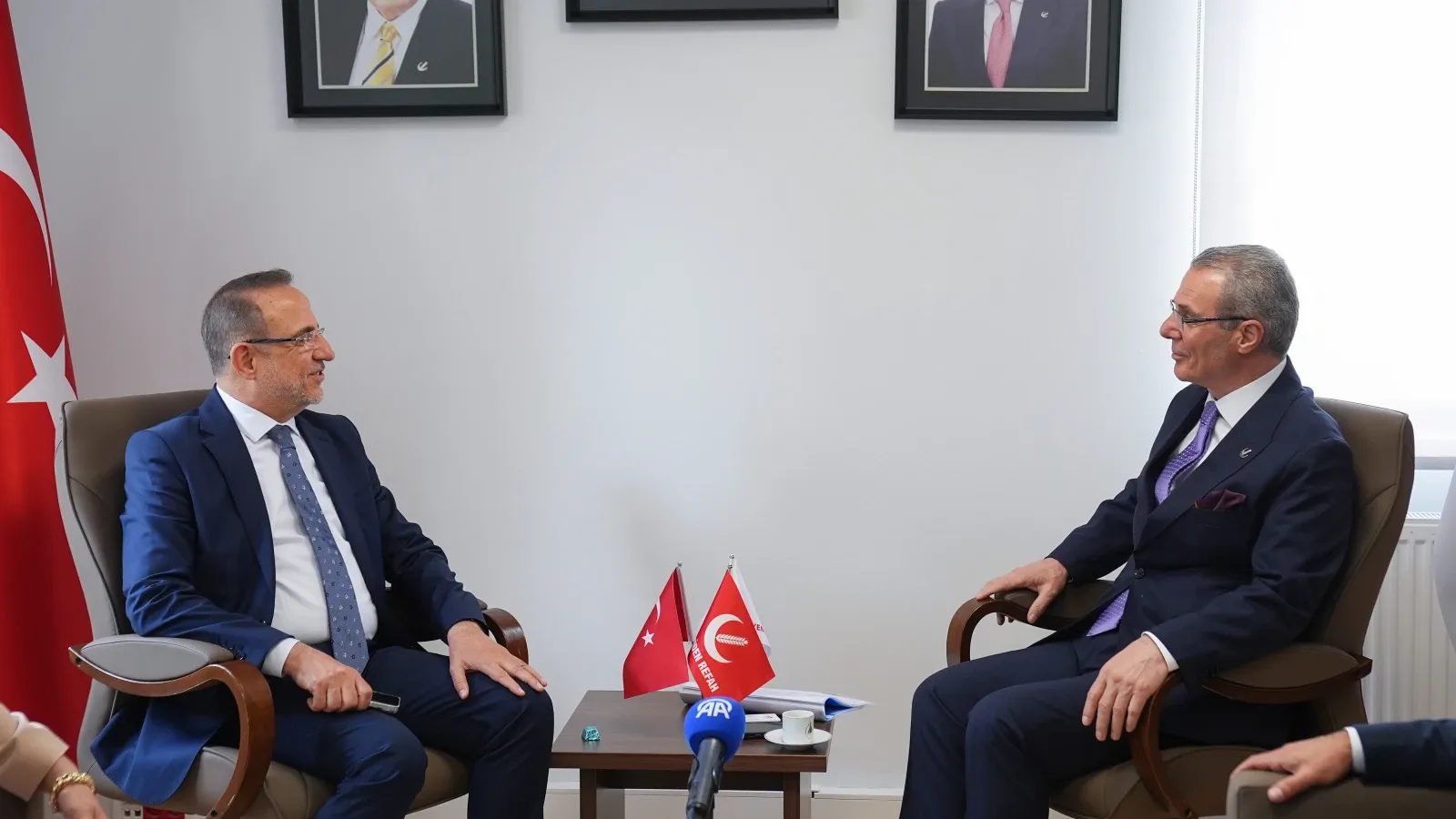 Yeniden Refah Partisi Genel Merkezi'nde siyasi partiler arası bayramlaşma