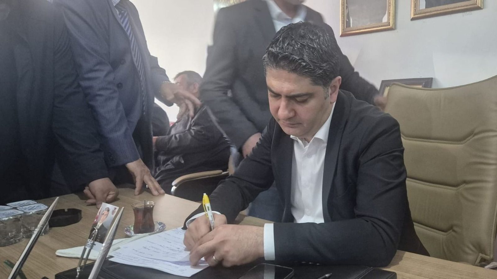 MHP’li Özdemir, Başkan Büyükkılıç’tan Sarız için asfalt yenileme sözünü aldı