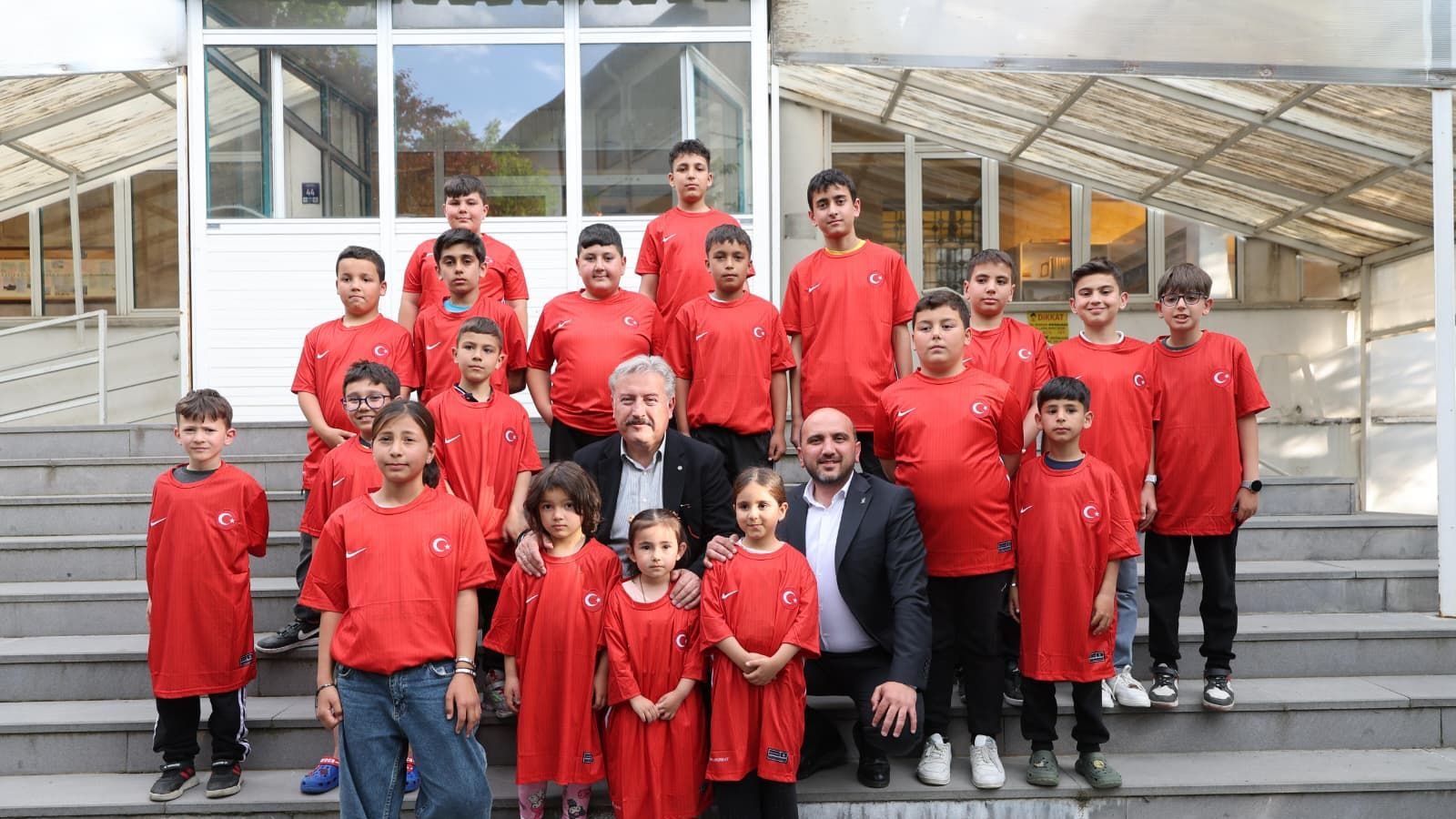 Başkan Palancıoğlu ‘Vatandaş Soruyor, Başkan Cevaplıyor’ programıyla 4 mahalleyi dinledi