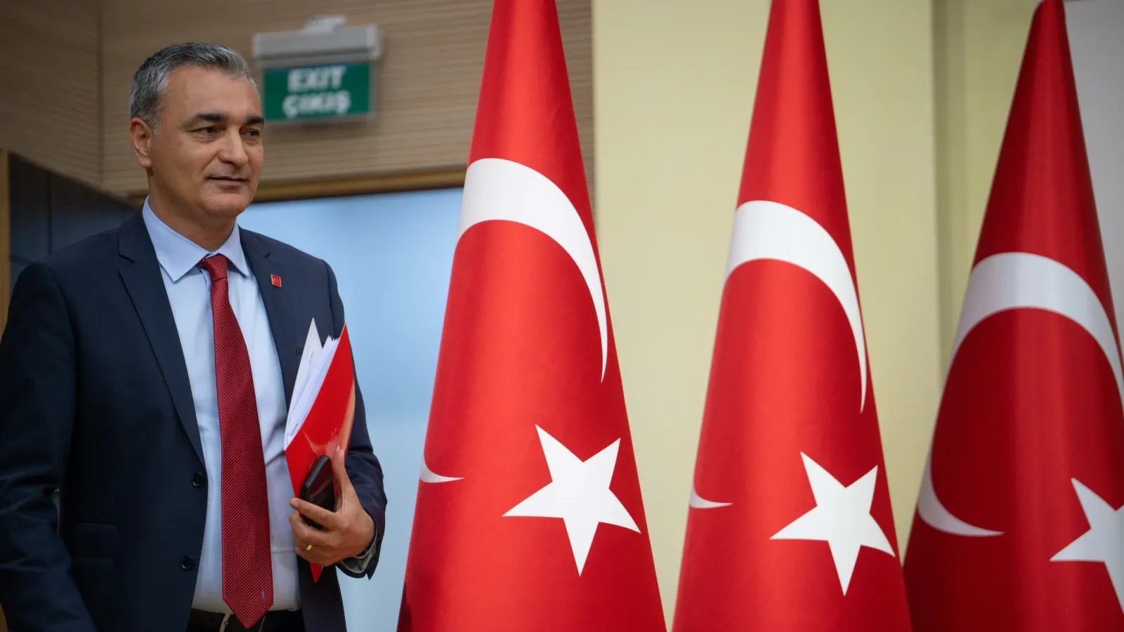 CHP, 9 milletvekilini kesin çıkarma talebiyle YDK'ye sevk etti