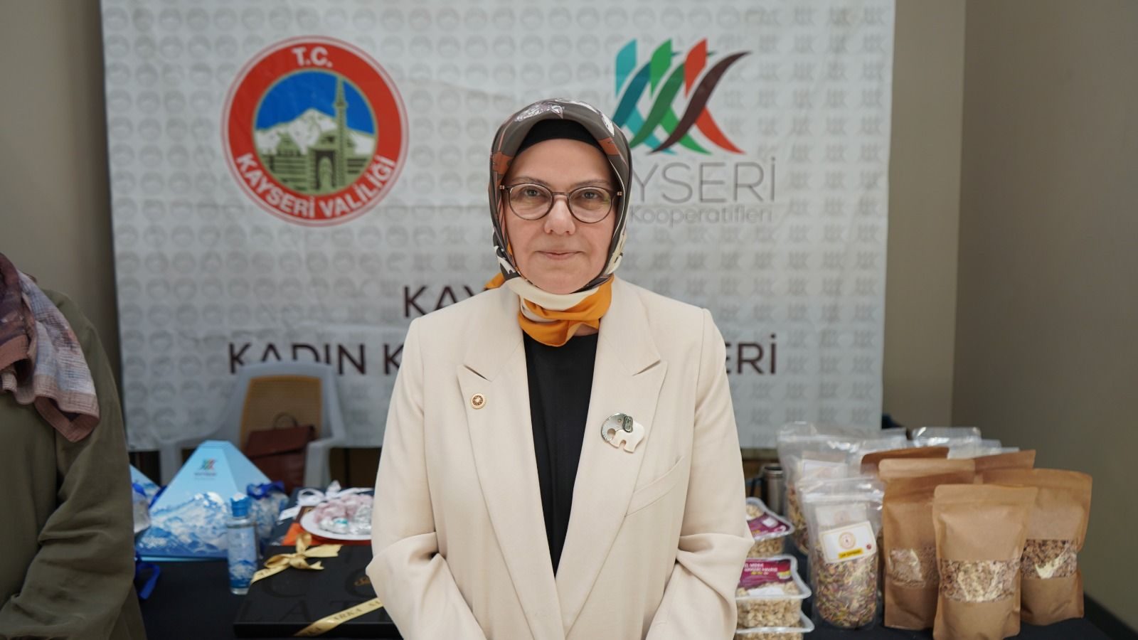 Milletvekil Böhürler, “Hem üreticilerimiz hem belediyeler ile güzel bir Kayseri temsili oluyor”
