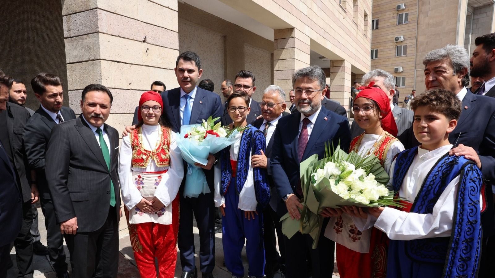 Bakan Kurum ve Bakan Yumaklı’dan Valiliğe ziyaret