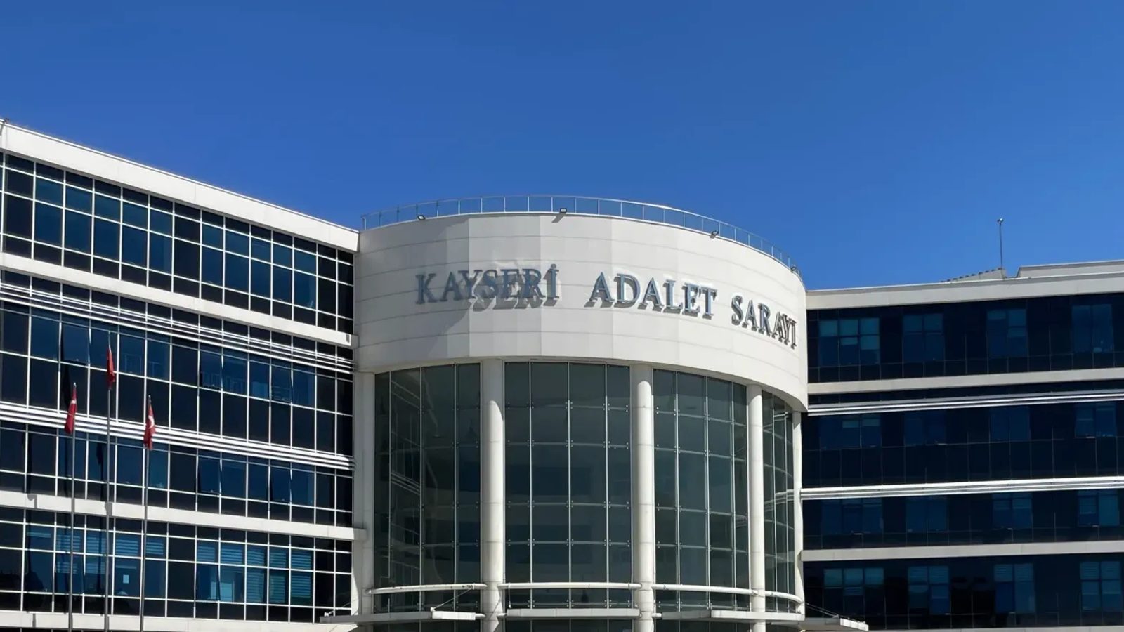 İş insanının hayatını kaybettiği olay nedeniyle açılan davanın ilk duruşması görüldü
