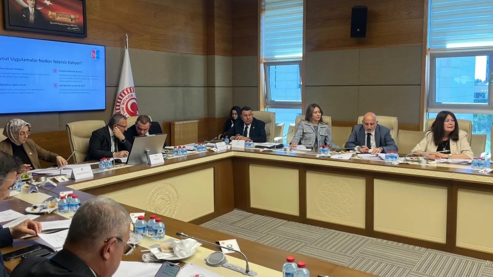 TBMM Komisyonu çocukların dijital riskleri ve eğitim politikalarını masaya yatırdı