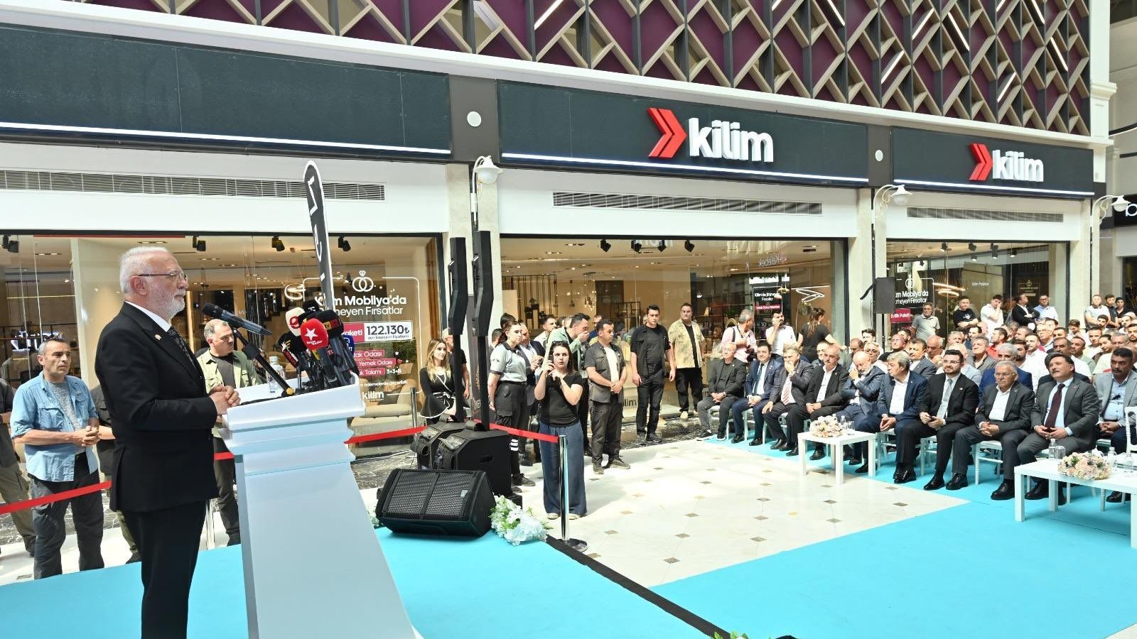 Kumsmall AVM’de 24 yeni mağaza hizmete açıldı