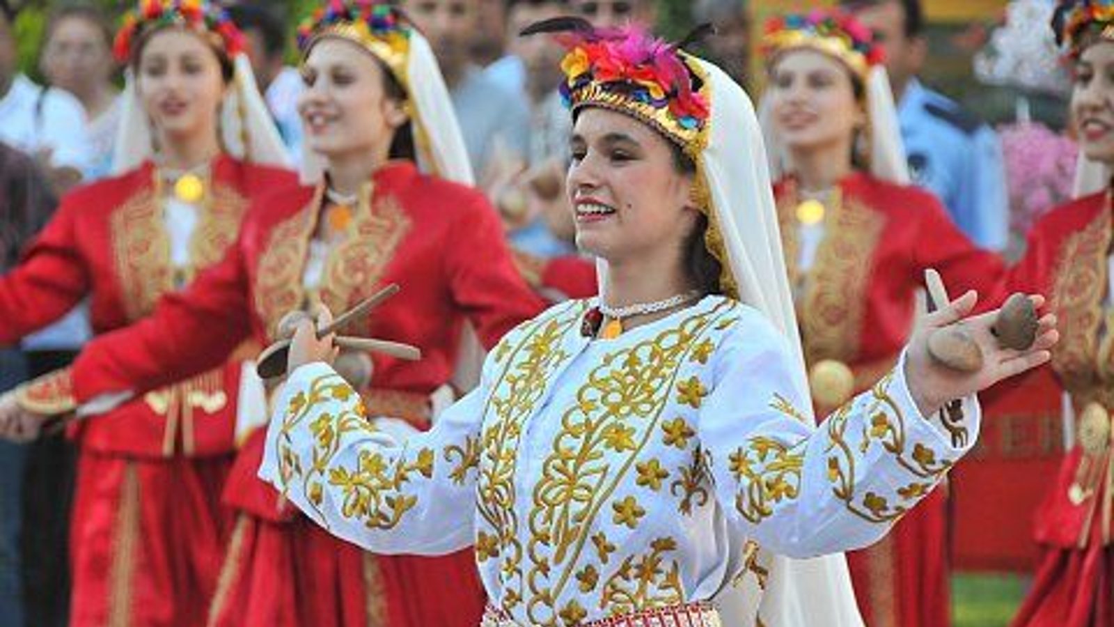 6 Ülkeden 300 Kişinin Katılacağı Ücretsiz Müzikli ve Danslı Festival