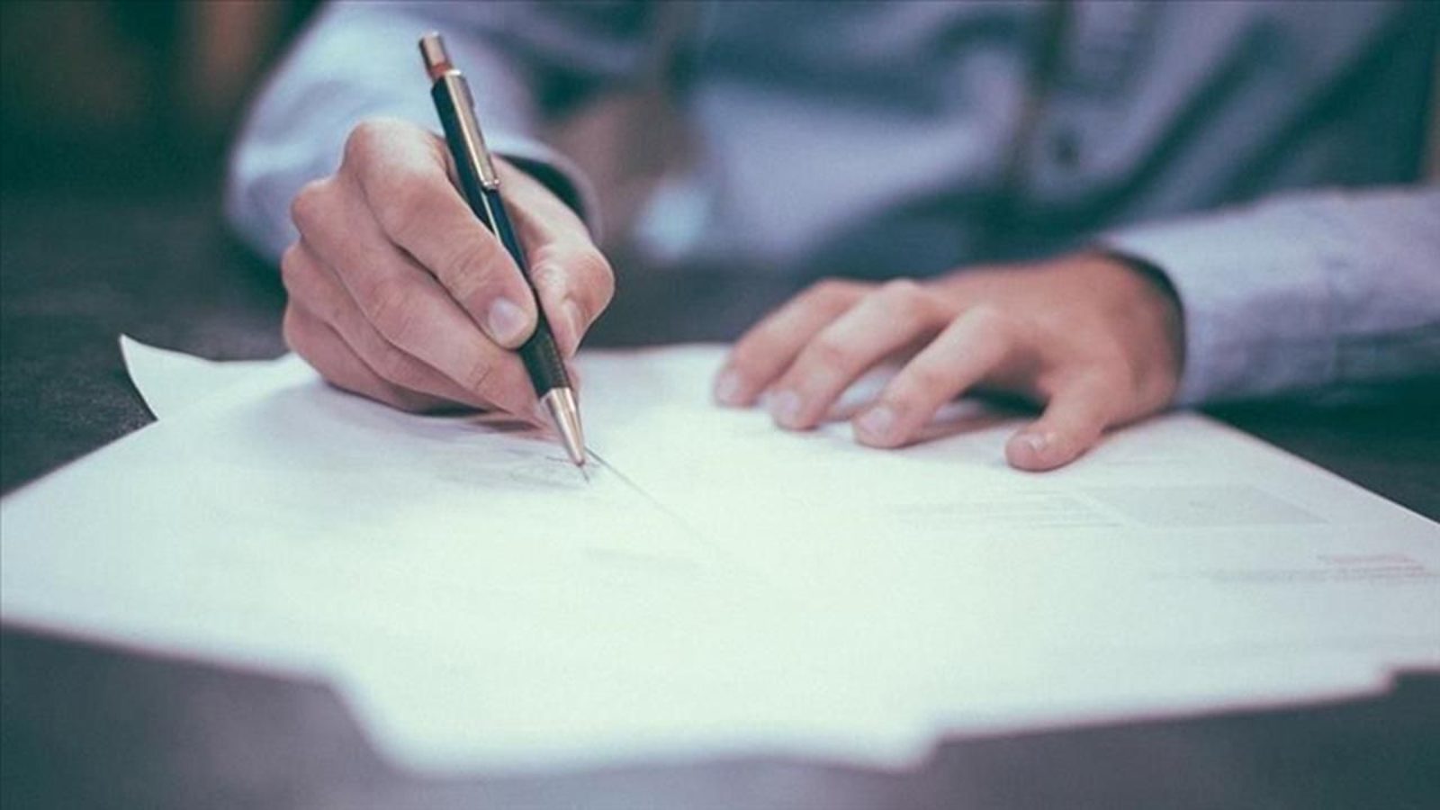 Dilekçe Nasıl Yazılır? Resmî Dilekçe Kuralları ve Örnekleri